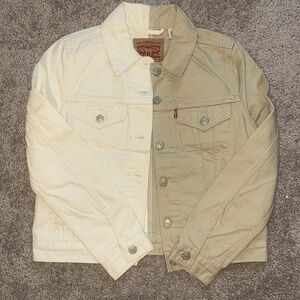 Levi’s Trucker Jacket